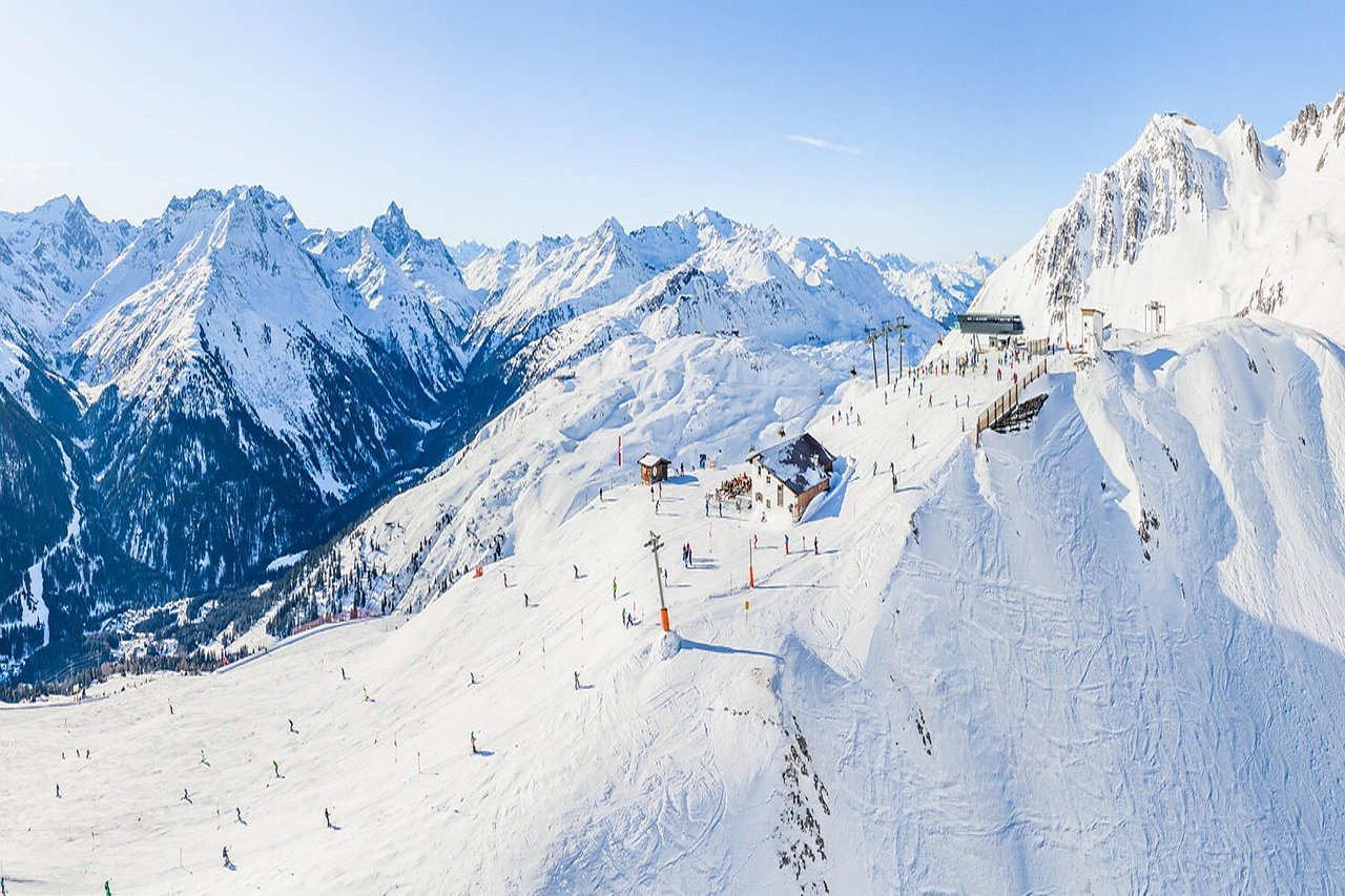 Pistes winding down the mountain at St. Anton am Arlberg, Austria