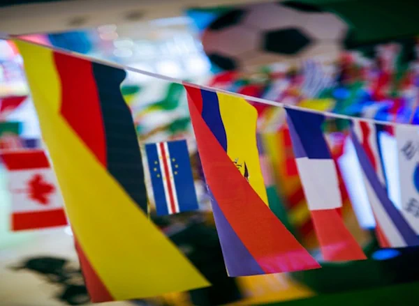 Heading to the 2026 football tournament? An eSIM guide for fans travelling to USA, Mexico and Canada